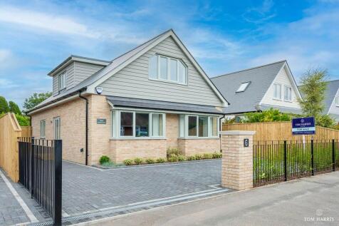 4 bedroom chalet for sale