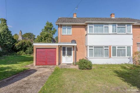 3 bedroom semi-detached house for sale