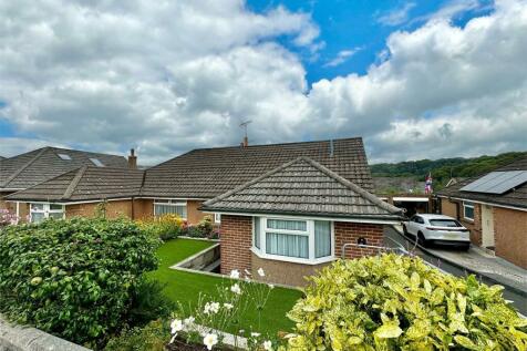 4 bedroom semi-detached bungalow for sale