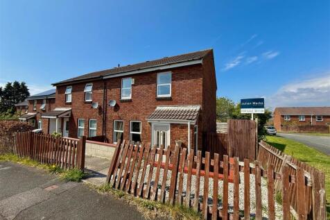 Sherril Close, Plymouth PL9 3 bed end of terrace house for sale