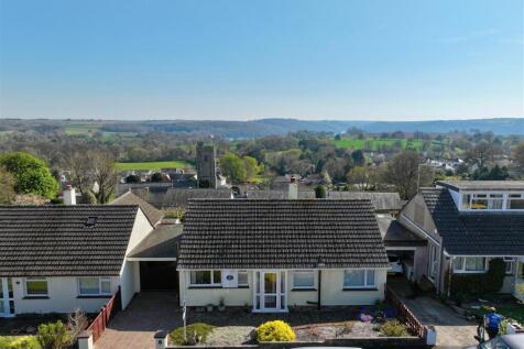 2 bedroom bungalow for sale
