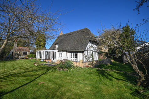 2 bedroom cottage for sale
