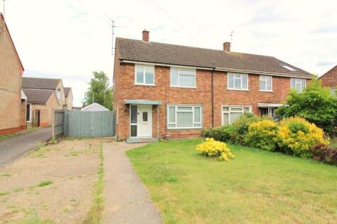 Hawthorne Drive, Whittlesey PE7 3 bed semi