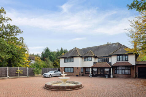 6 bedroom detached house for sale