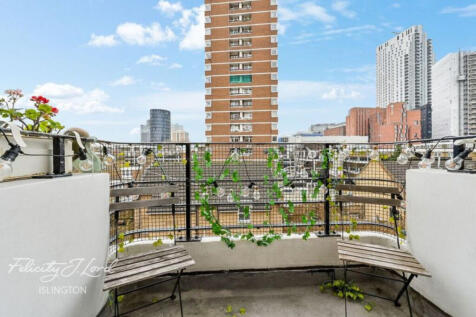 Finn House, Bevenden Street... 3 bed flat for sale