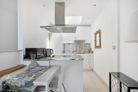 Godson Street, London N1 1 bed flat for sale