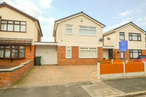 3 bedroom link detached house for sale