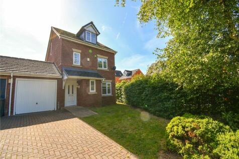 4 bedroom link detached house for sale