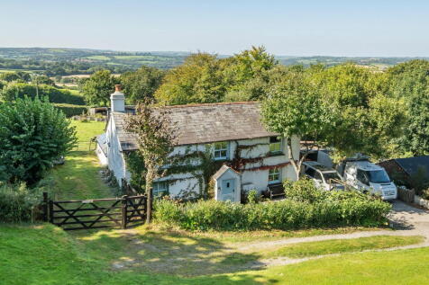 Langore, Launceston 4 bed detached house for sale