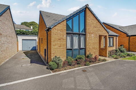 Glebe Mews, Callington 2 bed detached bungalow for sale