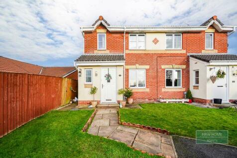 4 bedroom semi-detached house for sale