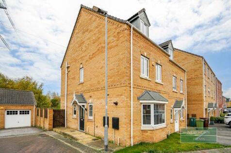 4 bedroom semi-detached house for sale