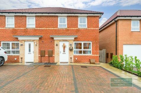 3 bedroom semi-detached house for sale