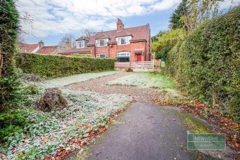 2 bedroom semi-detached house for sale