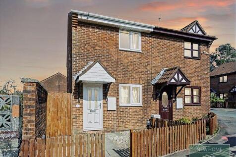 2 bedroom semi-detached house for sale