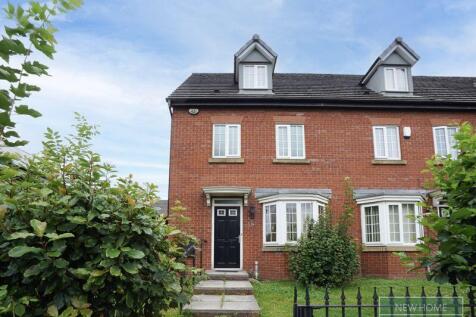 4 bedroom terraced house for sale