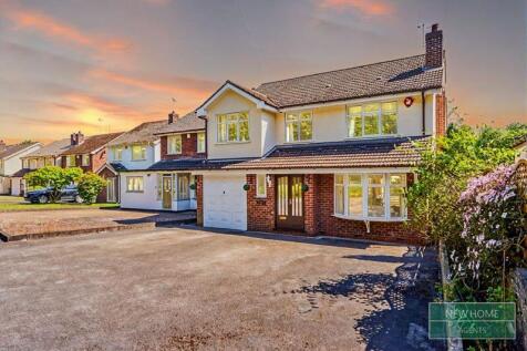 5 bedroom detached house for sale