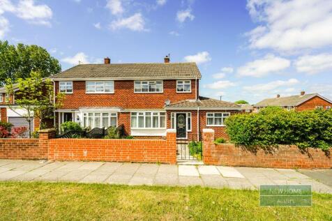 4 bedroom semi-detached house for sale