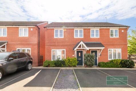 3 bedroom semi-detached house for sale