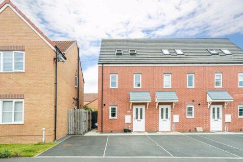 3 bedroom end of terrace house for sale
