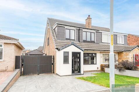 3 bedroom semi-detached house for sale