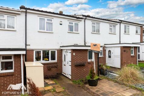 Sycamore Field, Harlow 4 bed terraced house for sale