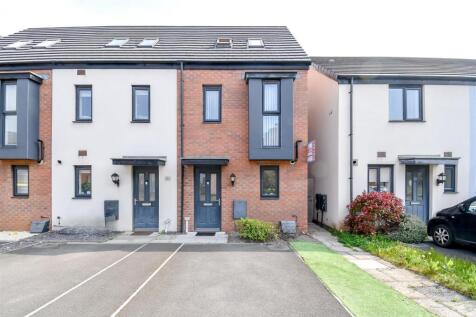 3 bedroom terraced house for sale