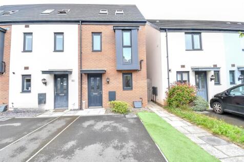 3 bedroom terraced house for sale