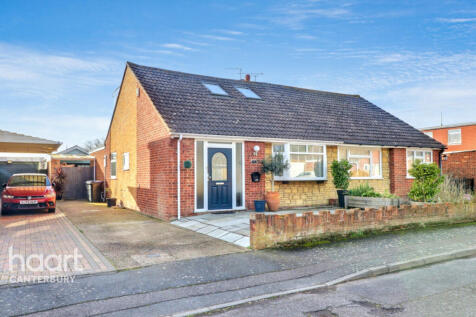 3 bedroom chalet for sale