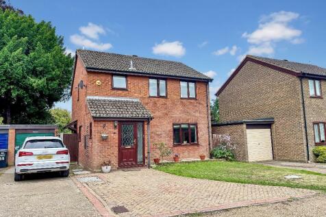 Maywater Close, South Croydon, CR2 0RS 3 bed detached house for sale
