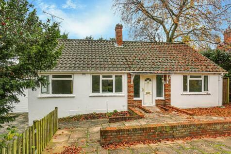 Melville Avenue, South Croydon... 2 bed bungalow for sale