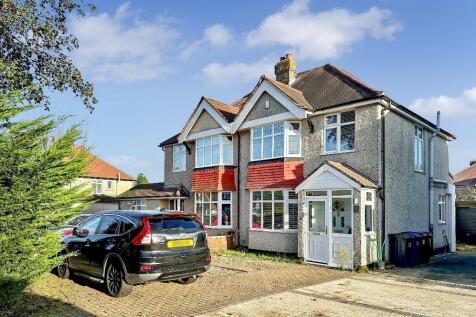 Limpsfield Road, Sanderstead, CR2 9DG 3 bed semi