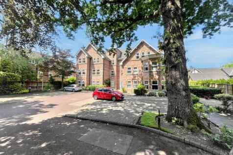Moss Lane, Sale 2 bed apartment for sale