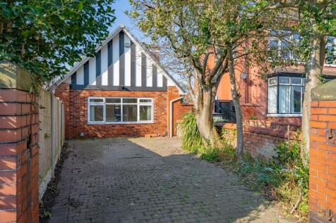 St. Anthonys Road, Blundellsands, L23 2 bed property for sale