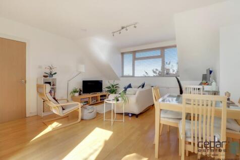Minster Road, West Hampstead NW2 2 bed flat for sale