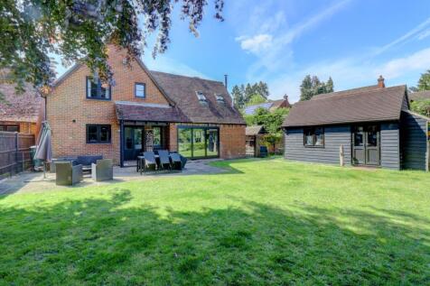 Turners Drive, High Wycombe HP13 5 bed detached house for sale