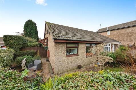 Stockdale Close, Arnold, Nottingham... 2 bed bungalow for sale