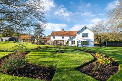 Redgrave 4 bed detached house for sale