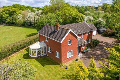 Stuston 4 bed detached house for sale