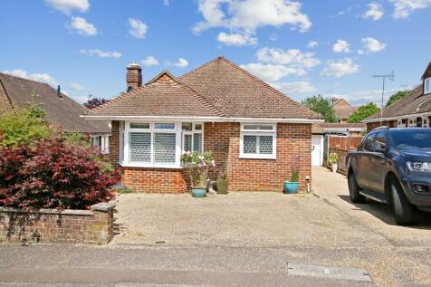 2 bedroom detached house for sale