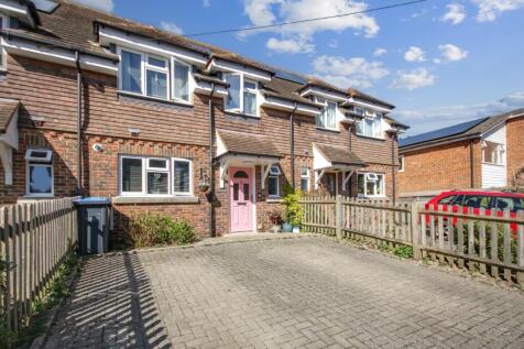 Brickyard Lane, Crawley Down, RH10 3 bed terraced house for sale