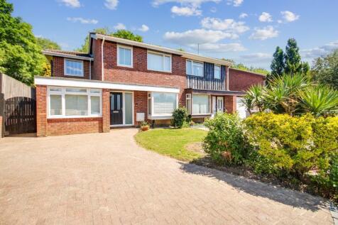4 bedroom semi-detached house for sale