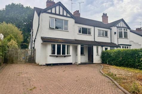 Lansdowne Avenue, Codsall, Wolverhampton 4 bed semi