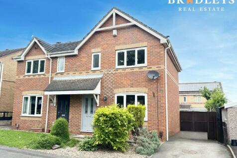 3 bedroom semi-detached house for sale