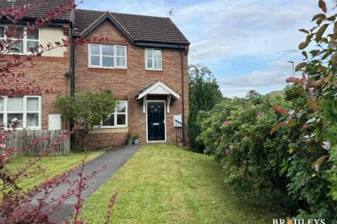 2 bedroom semi-detached house for sale