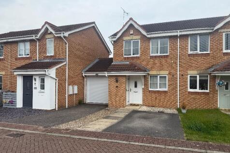 2 bedroom town house for sale