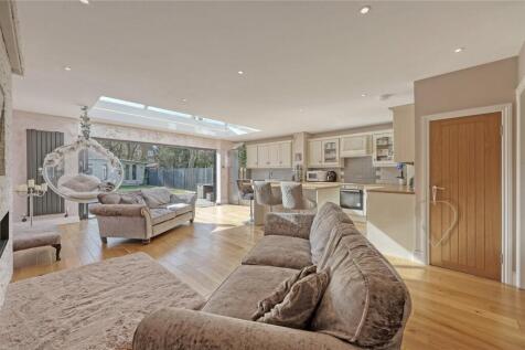 Lilford Road, Billericay, Essex, CM11 4 bed semi