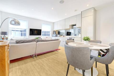 Chapel Street, Billericay, Essex, CM12 2 bed duplex for sale