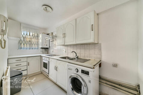 Barretts Grove, Stoke Newington, N16 3 bed terraced house for sale