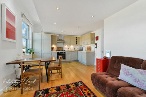 Brooke Road, E5 2 bed flat for sale